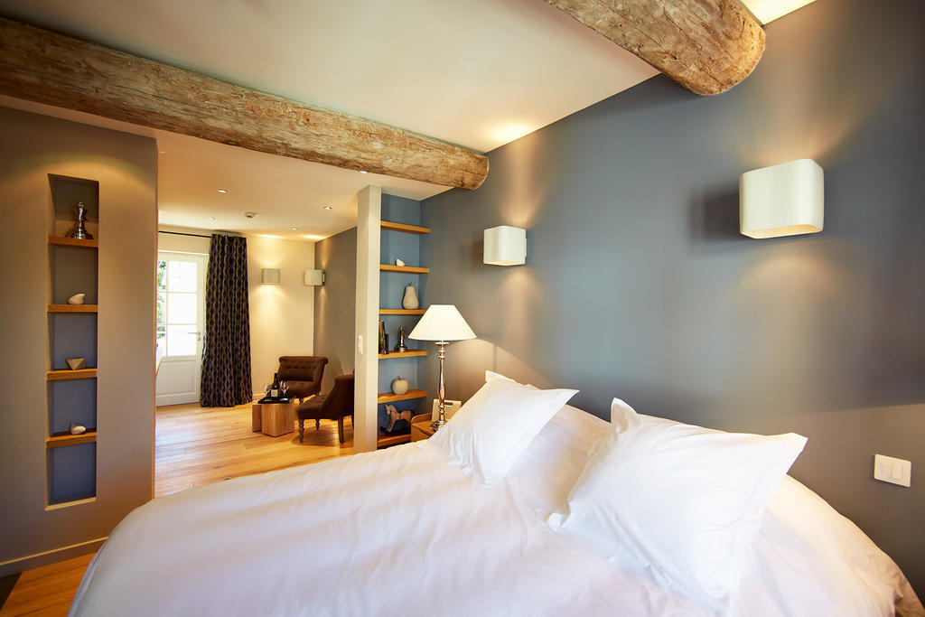 Les Chambres De L'Oustalet, Chambres D'Hotes Et Restaurant Etoile Жигондас Номер фото